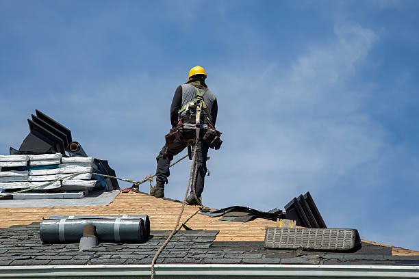 Professional Gutter Installation technician working in Wynantskill, NY
